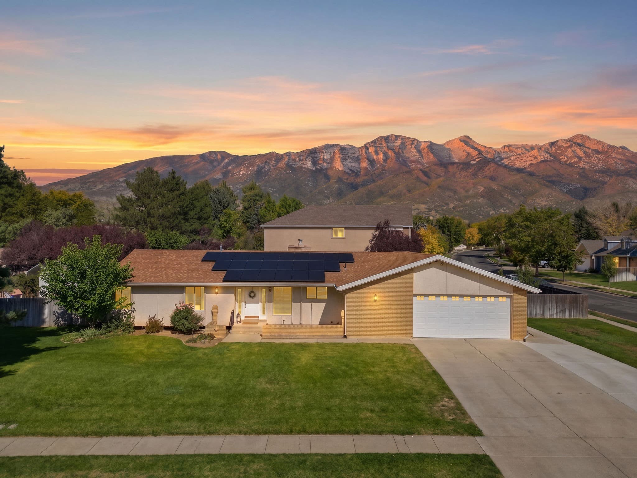 403 E 426 N, Alpine, Utah — property photo 1 of 18